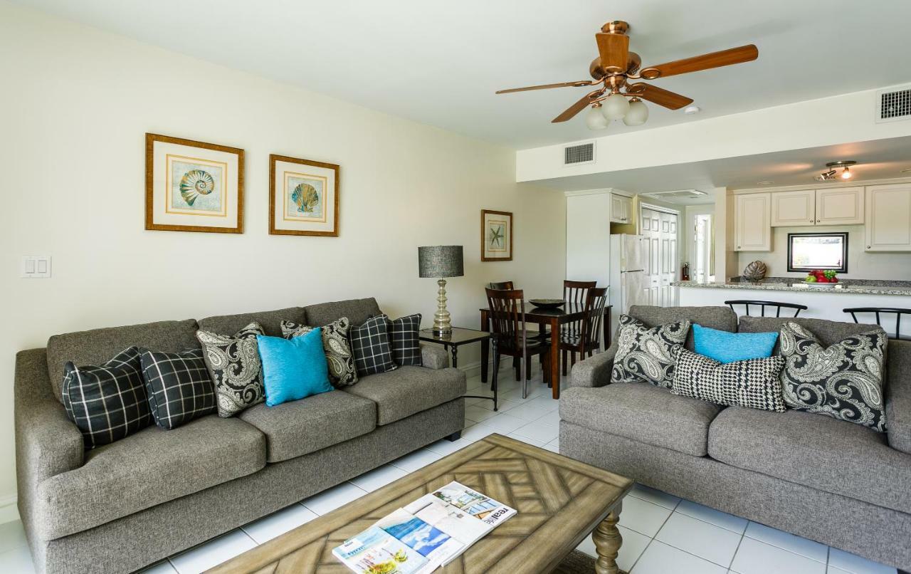 Beach Living At Island Pine Villas Blp Джордж Таун Екстериор снимка